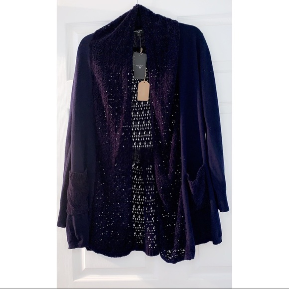 ⭐️NWT super nice dark blue sweater ⭐️ - Picture 2 of 2